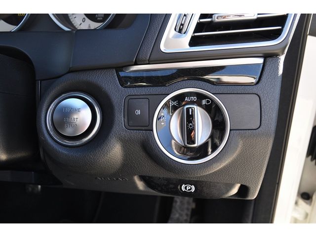 Mercedes Benz E-CLASS 2014-12 219-16