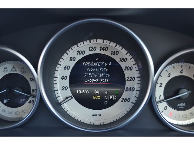 Mercedes Benz E-CLASS 2014-12 219-14