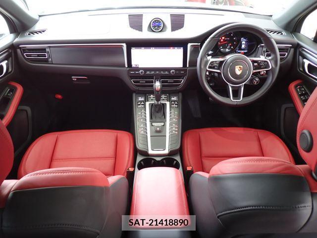 Porsche MACAN 2021-11 366240-1