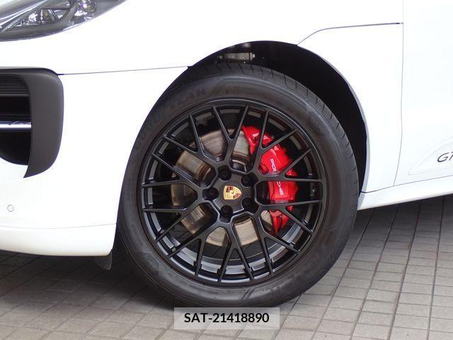 Porsche MACAN 2021-11 366240-26
