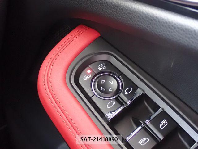 Porsche MACAN 2021-11 366240-19