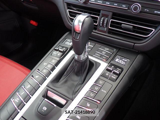 Porsche MACAN 2021-11 366240-13