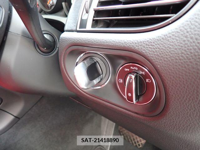 Porsche MACAN 2021-11 366240-20
