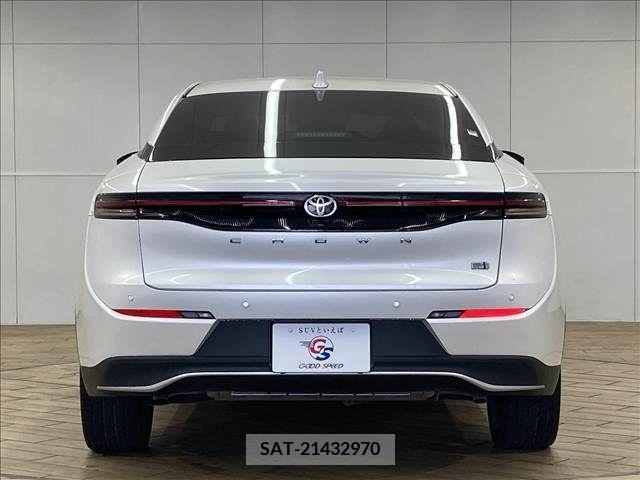Toyota CROWN 2022-09 300661-14