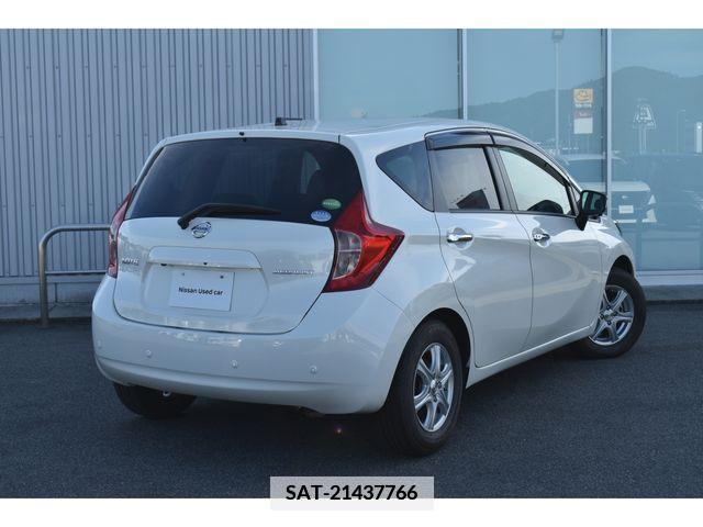 Nissan NOTE 2016-08 377222-1