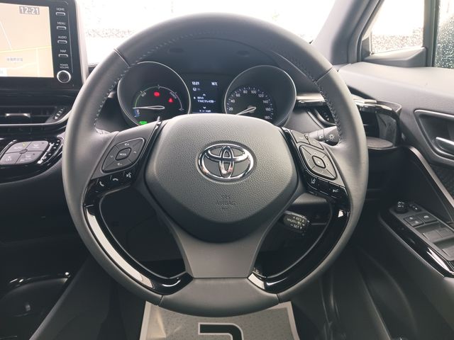 Toyota C-HR 2020-11 182300-12