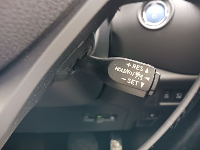 Toyota C-HR 2020-11 182300-21