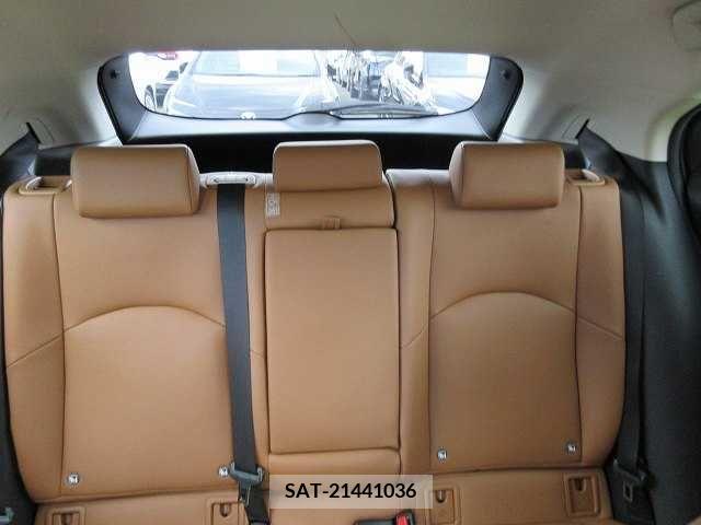 Lexus UX 2019-01 354008-17