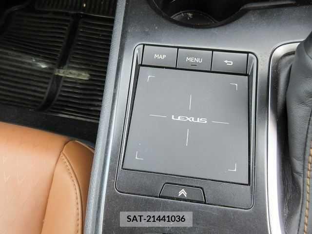 Lexus UX 2019-01 354008-8