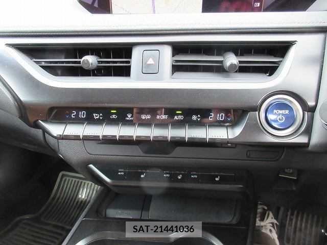 Lexus UX 2019-01 354008-6