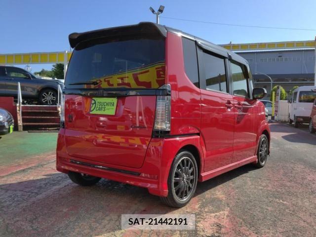 Honda N BOX CUSTOM 2015-10 281092-1