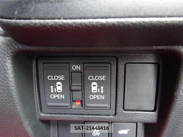 Honda e 2022-11 375718-23