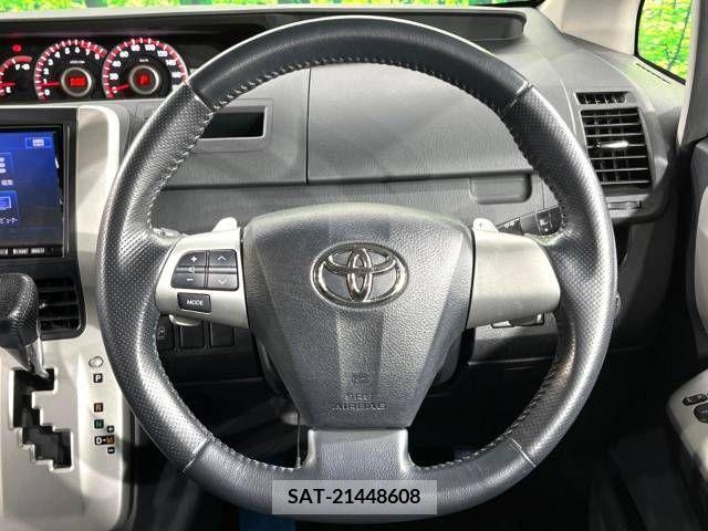 Toyota VOXY 2010-10 321305-8