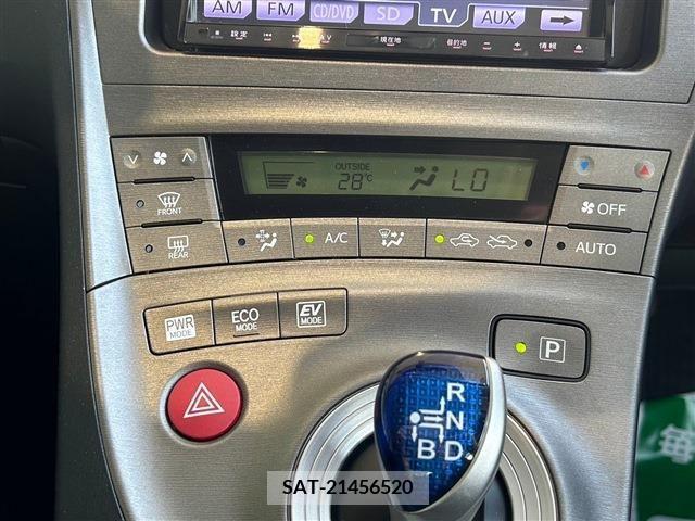 Toyota PRIUS 2013-09 341863-13