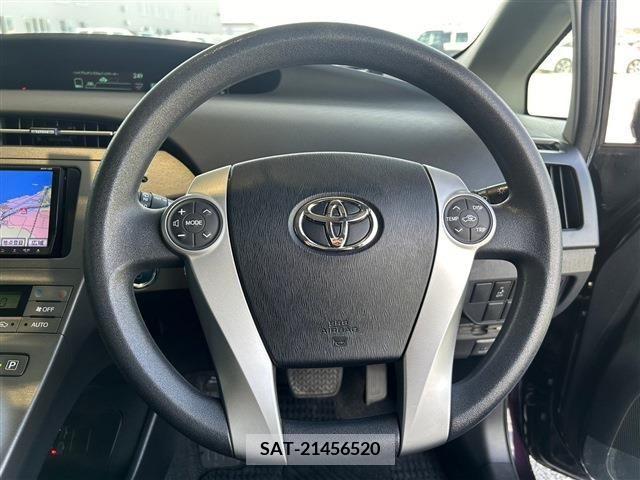 Toyota PRIUS 2013-09 341863-14