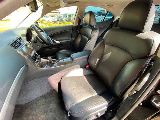 Lexus IS 2012-01 19398-12