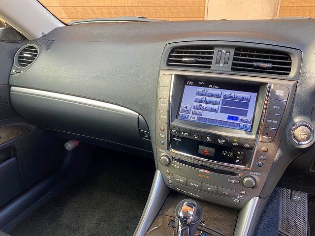 Lexus IS 2012-01 19398-21