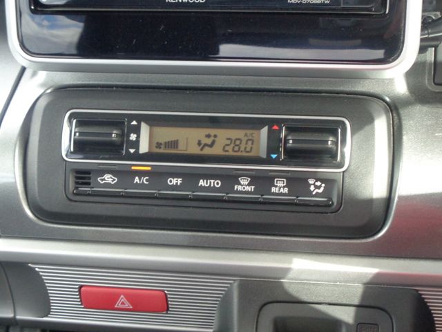 Suzuki SPACIA 2019-07 196365-13
