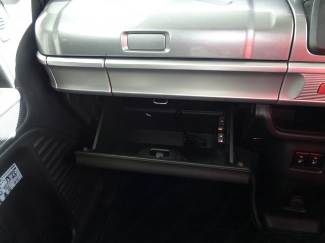 Suzuki SPACIA 2019-07 196365-28