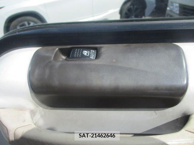 Mitsubishi ROSA 2011-06 253371-12