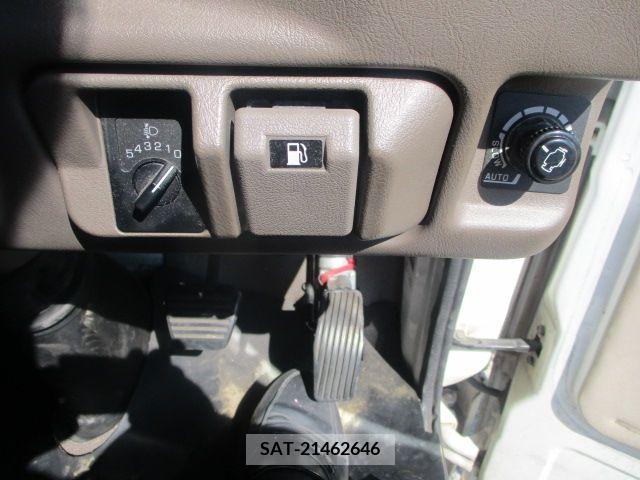 Mitsubishi ROSA 2011-06 253371-9