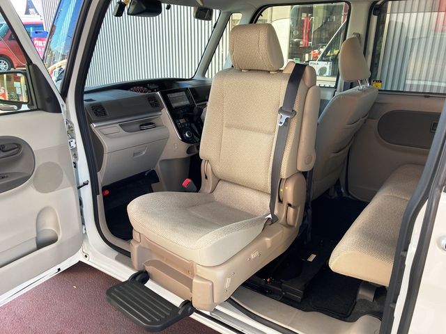 Daihatsu TANTO 2017-10 186755-5
