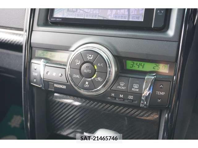 Toyota MARK X 2013-06 379495-10