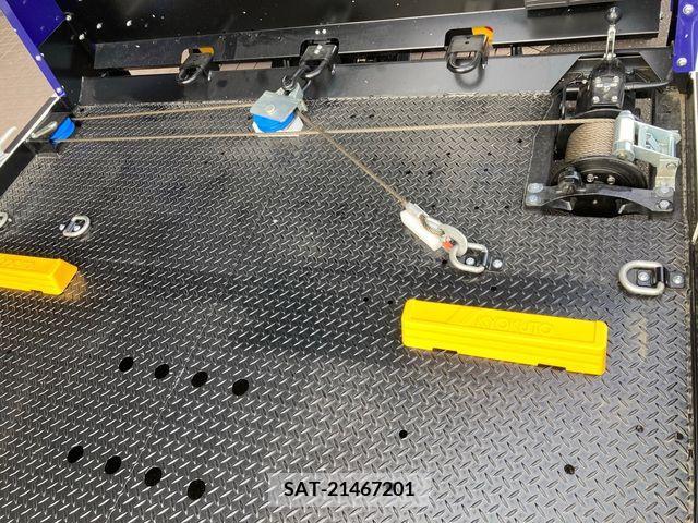 Mitsubishi CANTER 2023-01 209883-13