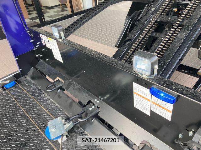 Mitsubishi CANTER 2023-01 209883-14