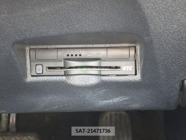 Toyota PRIUS 2016-07 282266-17