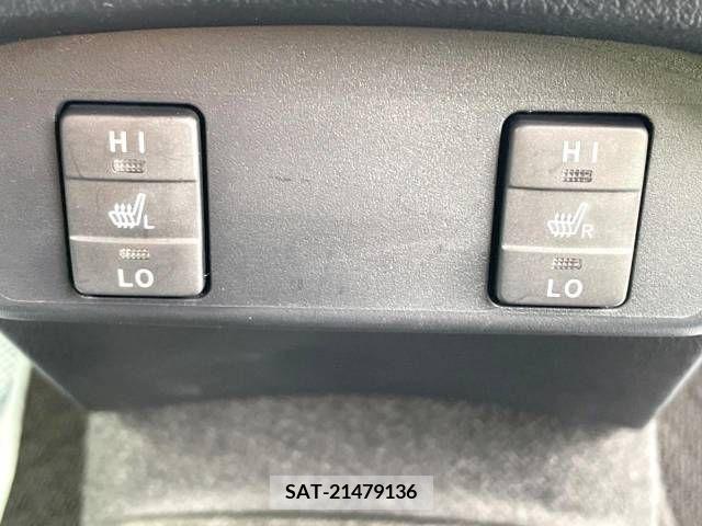 Toyota SIENTA 2016-11 353060-8