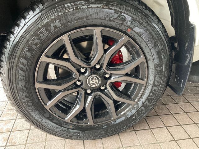 Toyota HILUX 2023-06 8353-9