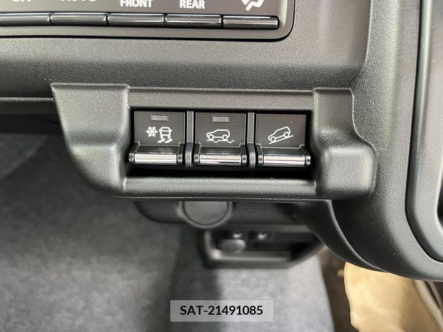 Suzuki HUSTLER 2024-04 379553-20