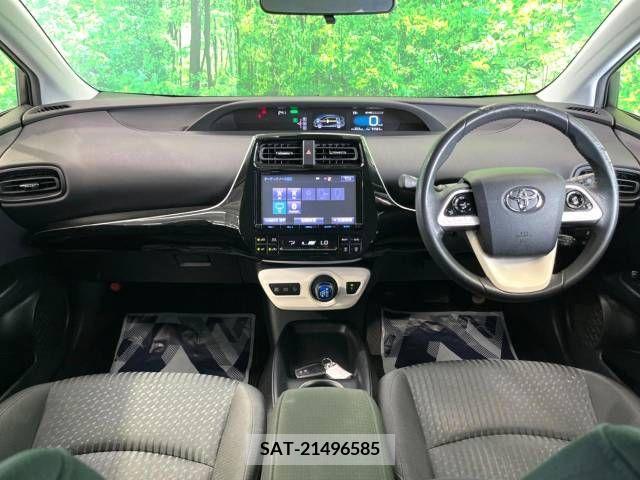 Toyota PRIUS 2016-08 393428-1