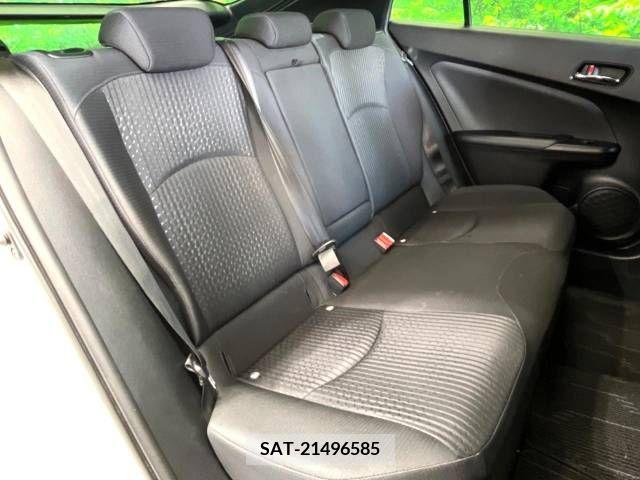 Toyota PRIUS 2016-08 393428-11