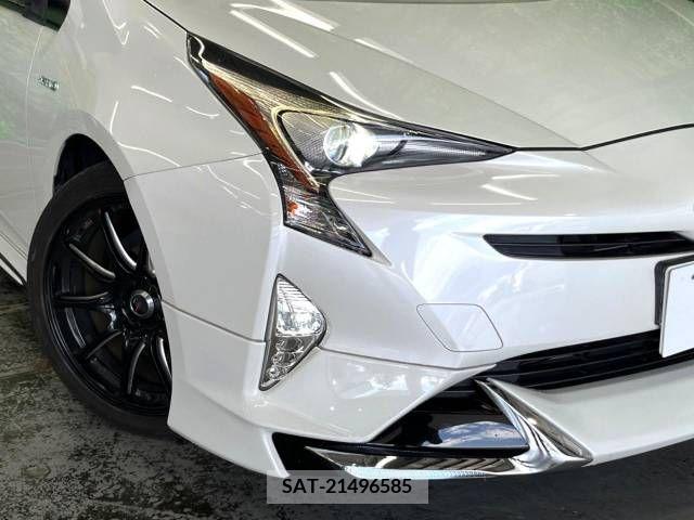 Toyota PRIUS 2016-08 393428-8
