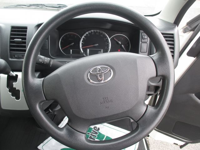 Toyota HIACE VAN 2018-08 20653-17