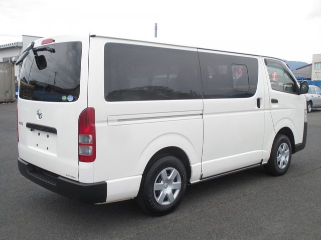 Toyota HIACE VAN 2018-08 20653-5
