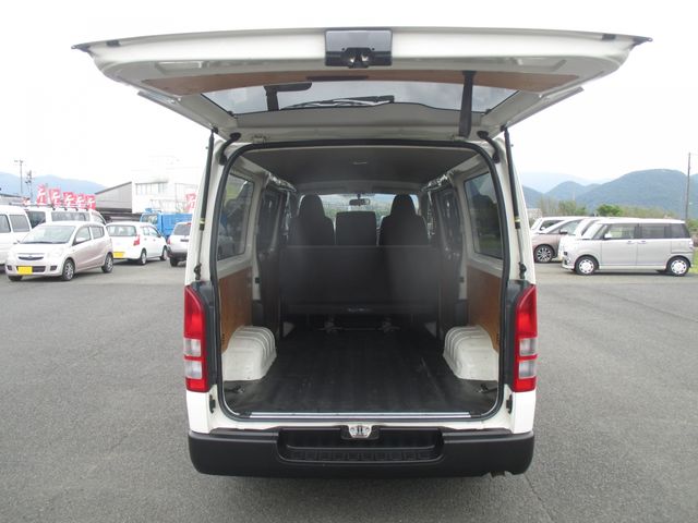 Toyota HIACE VAN 2018-08 20653-7