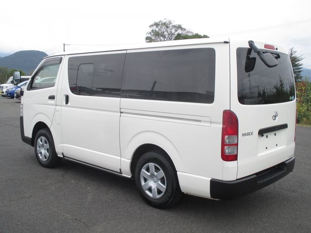 Toyota HIACE VAN 2018-08 20653-11