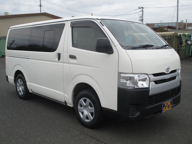 Toyota HIACE VAN 2018-08 20653-2