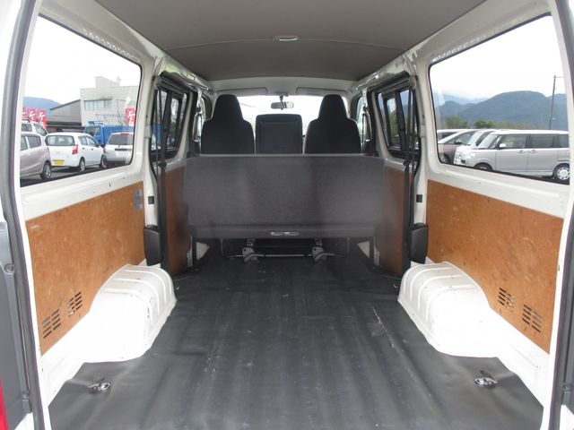 Toyota HIACE VAN 2018-08 20653-8