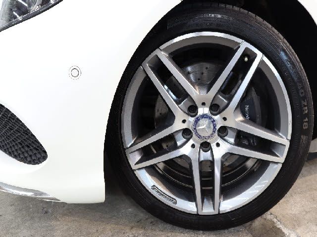 Mercedes Benz E-CLASS 2015-10 24402-7