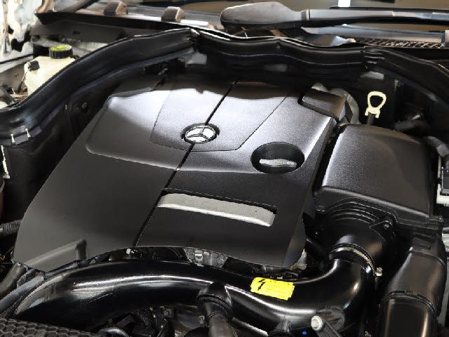 Mercedes Benz E-CLASS 2015-10 24402-5