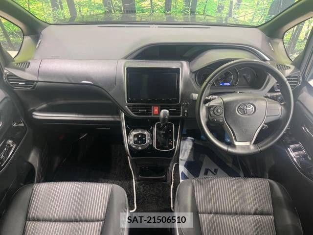 Toyota VOXY 2018-11 321585-1