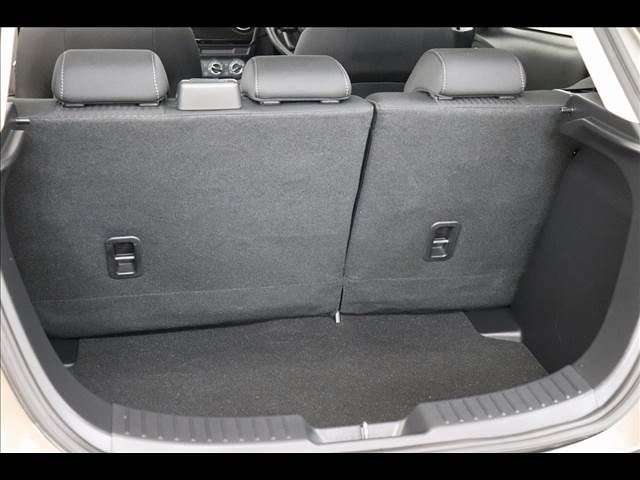 Mazda DEMIO 2019-02 9591-13