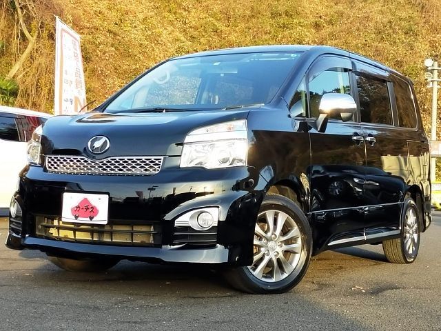 Toyota VOXY 2013-11 186888-0
