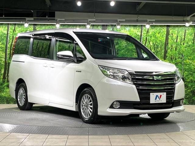 Toyota NOAH HYBRID 2015-03 27822-17