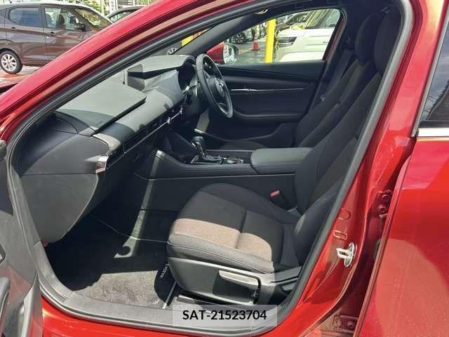 Mazda MAZDA3 2022-02 343052-2