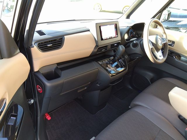 Nissan ROOX 2021-09 23579-14